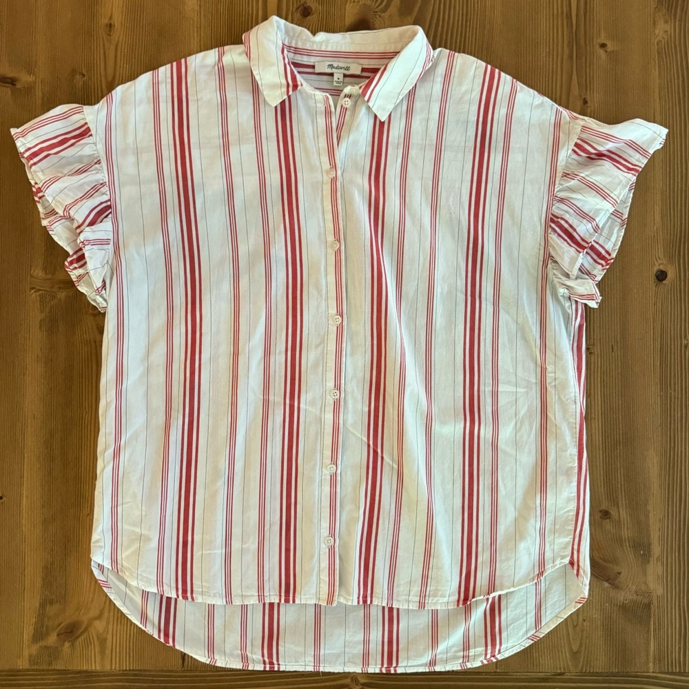 Madewell Button Front Short Cap Flutter Sleeve To… - image 2